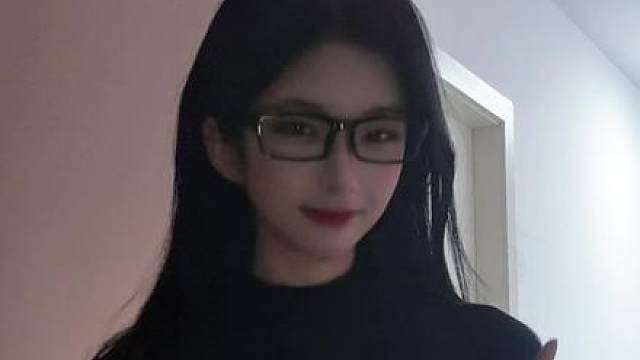 我能嘤嘤嘤 也能冷冰冰～