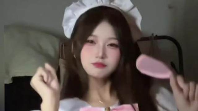 老肩巨猾 但其实我是直角肩 有人信吗(＞人＜;)