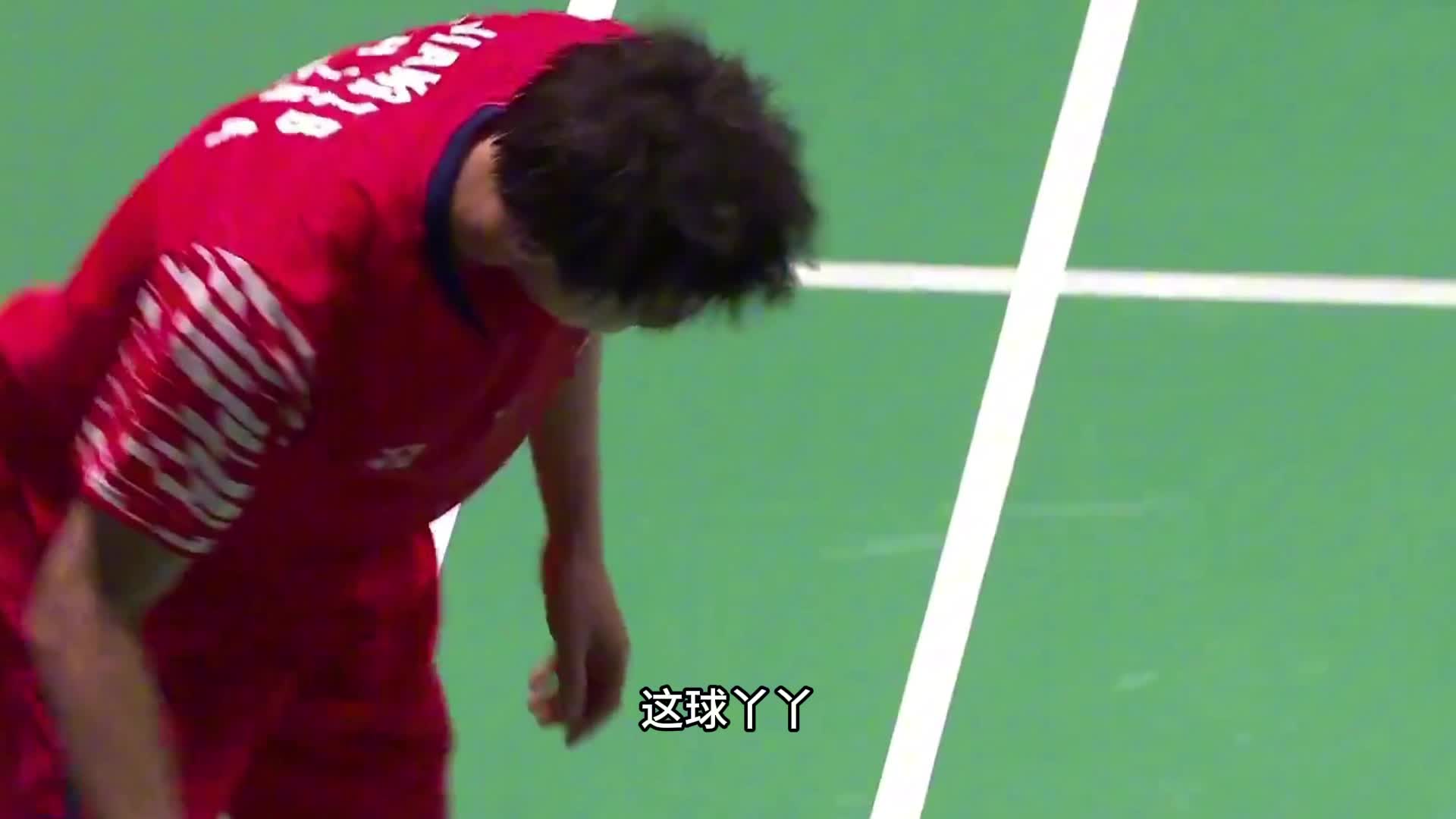 双方从10平一路缠斗至27平，丹麦组防守反击更具威胁，丫邦错失四个赛点，以27-29惜败