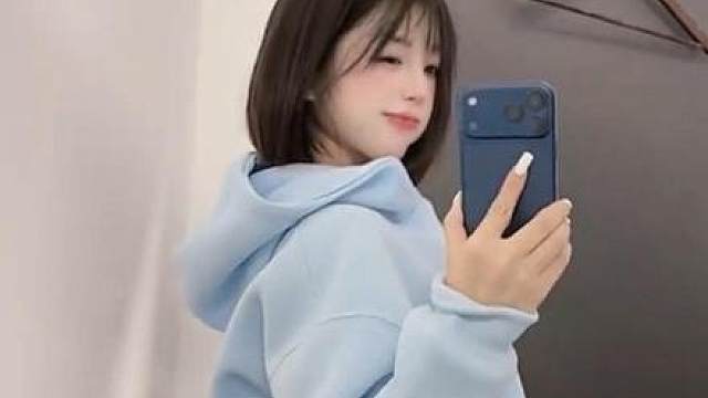 变成章鱼，一下子能扇八个人