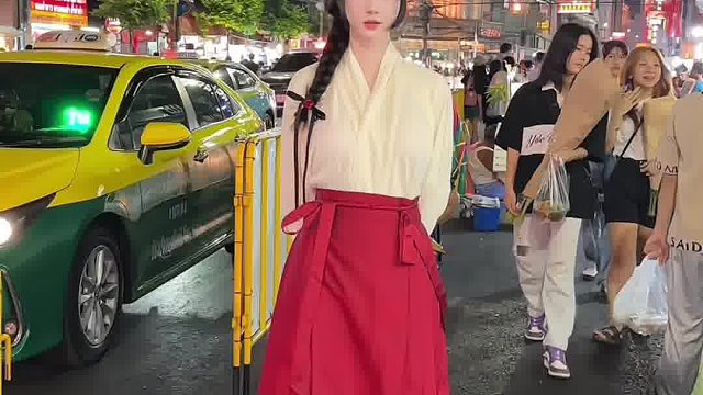 当我在泰国唐人街穿上中国马面裙