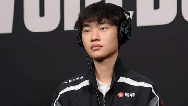 把elk这种本质菜，天赋垫底的选手当核心在打，blg止步十六 是袁玺选教练让elk当队长核心该有的结果，LPL和LCK唯一会让knight和bin牺牲的队伍