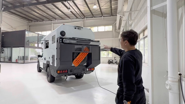 国内超轻F150越野房车详解，第二集：外观功能介绍