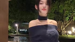 當(dāng)然要很會(huì)穿 不然怎么拿下你