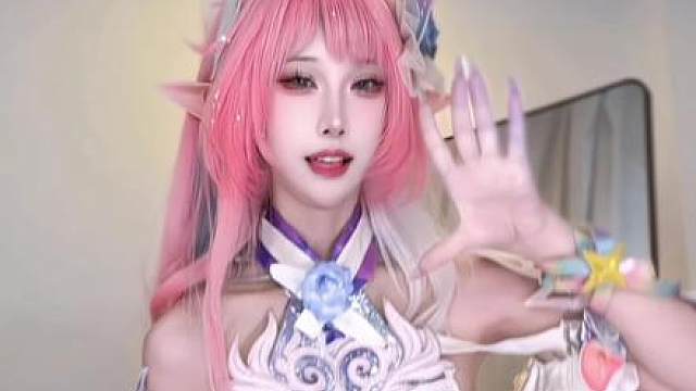 说到粉色头发的可爱女孩 你第一个会想到谁 321回答