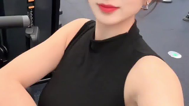 穿最野的装备，练最猛的动作，做最野的自己