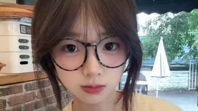 我能嘤嘤嘤也能冷冰冰