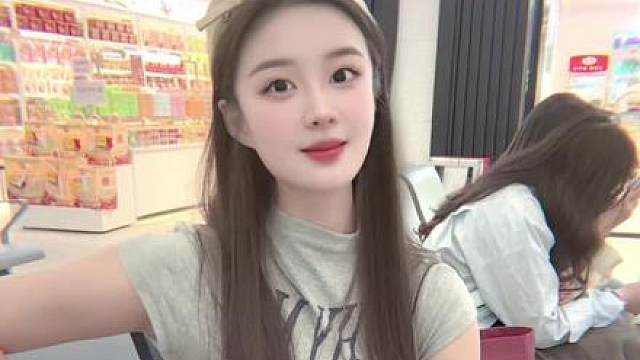 列车就来了，赶紧舞一个