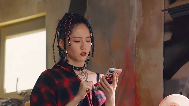 胡经理假装在度假，若愚和唐海星为了帮乐乐转正