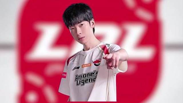 八强淘汰赛来袭，今年最终谁会捧杯？