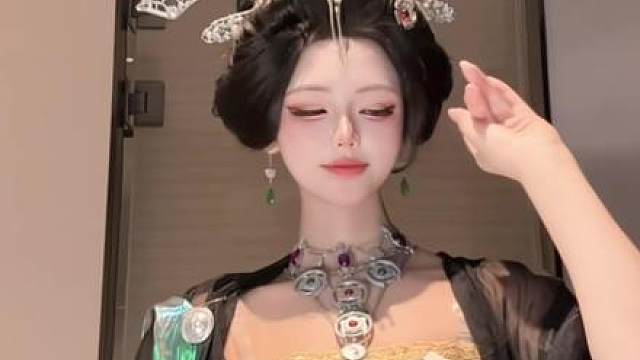 何不入我醉花阴？