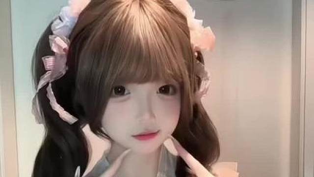 我能嘤嘤嘤也能冷冰冰