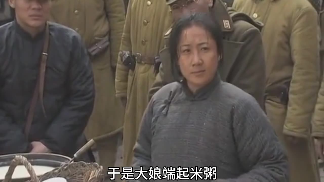 大爷竟当着妻子的面往锅里投放老鼠药