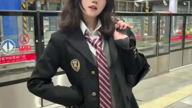 本来准备减肥的，但今天刚好是我袜子生日