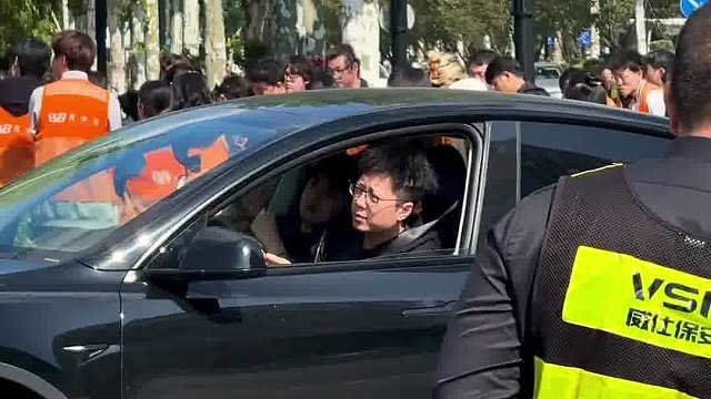 解说米勒、毛毛、狼行、pyl到场馆了