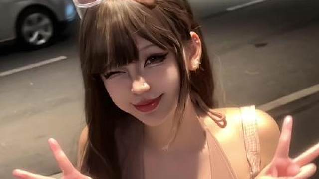 不是一见钟情 是第一次见面穿了包臀裙