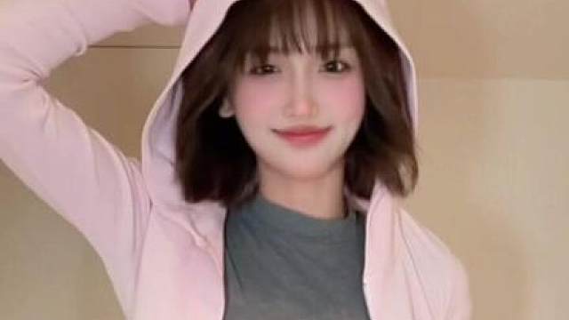 你的手好大呀 我们比一比