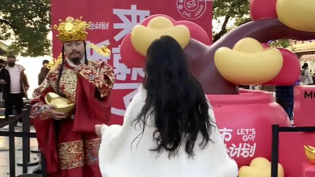 总要去一趟西湖吧