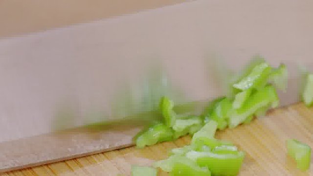 这是什么神仙吃法？榨菜 皮蛋 青椒，简单拌一拌，好吃到爆了！#乌江榨菜美食大作战 #青椒榨菜盖皮蛋