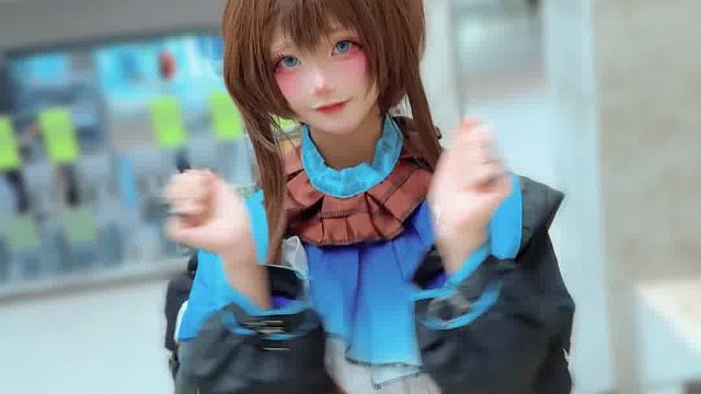 我能嘤嘤嘤也能冷冰冰还能陪你躺在天台上数星星 我能给你偏爱 ️也能给你例外 还能给你完美爱情没有伤害