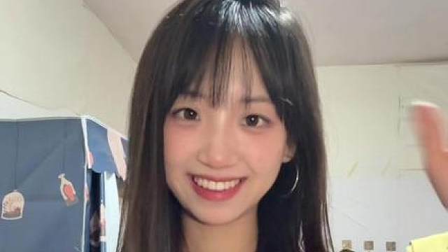 好想什么都不干就在家里窝着玩手机