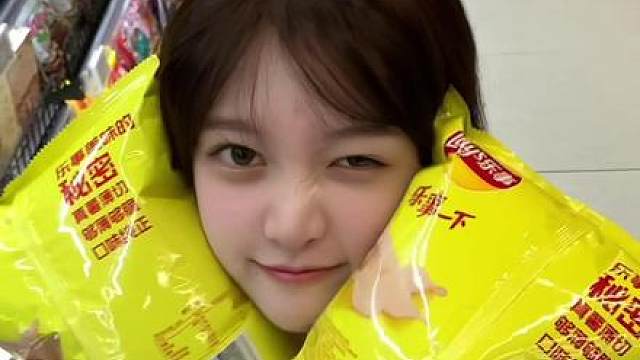 你身边有没有一个娃娃脸的小可爱