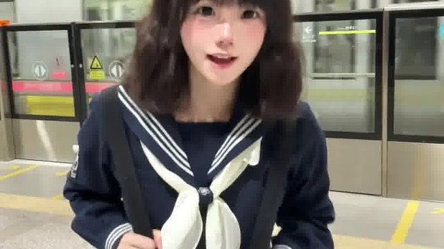 这只是一次小小的警告，再让我发现没人理我，可不只是把后台划掉这么简单了