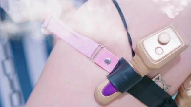 “兔子小姐闪亮登场！”