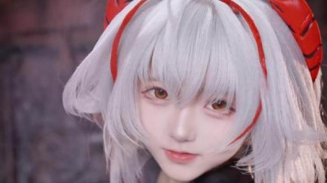 你那软绵绵的照片就别配硬曲了！！