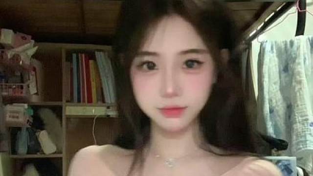 我不说就没有人知道我在偷看动作 嗯！