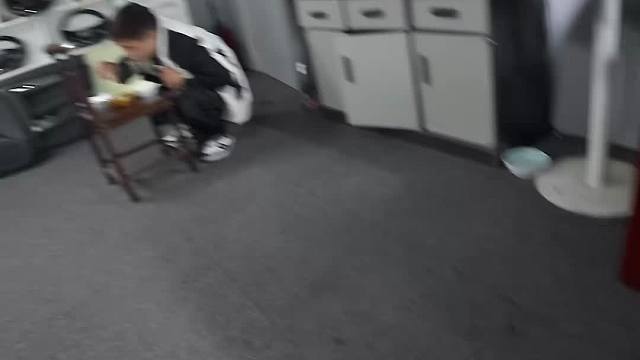 带你体验凯迪拉克CT5更换黑翼包围贴改色膜