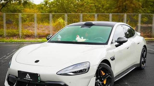 小米Su7更换Ultra包围