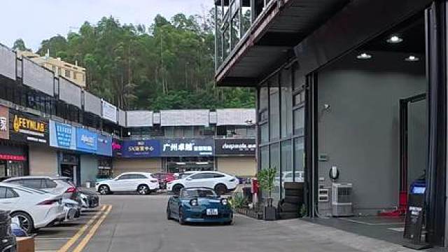 沉浸式体验1993款马自达Miata贴膜