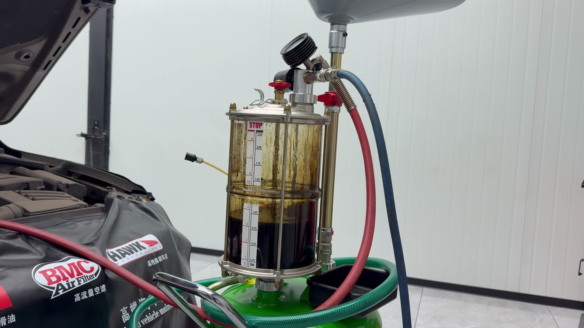 今天给帕萨特做个保养