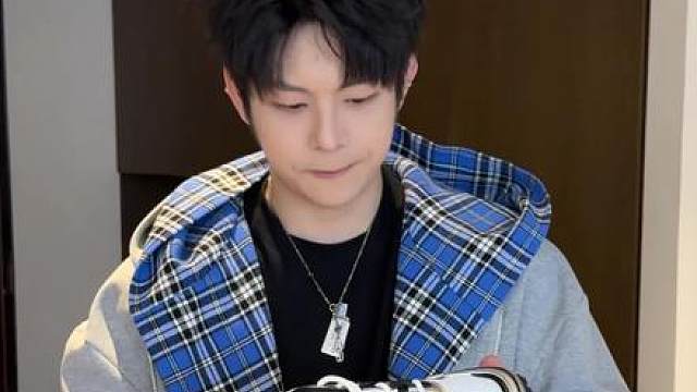 纯纯矮子乐，谁能拒绝一双增高5cm的复古老爹鞋！！