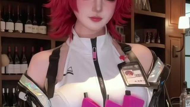 我打你就受着呗 不然我保镖来了…