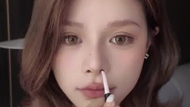 展示一下化妆步骤