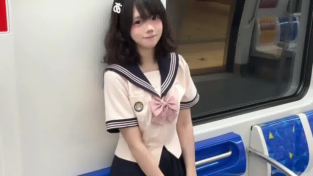 如果你不爱笑 我推荐你喝西药 因为西药笑