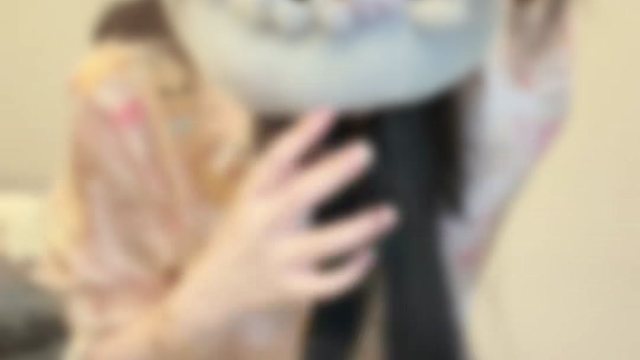 等会，我变个装……