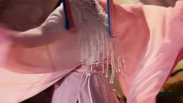 太冷了只能套秋裤跳了