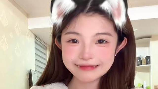 我能嘤嘤嘤也能冷冰冰