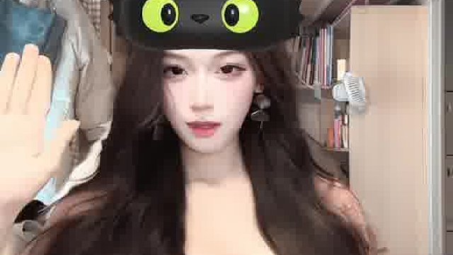 任何人来干扰我做事我都会停下和他玩一会