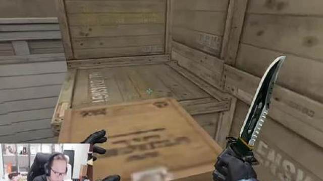 当你躲猫猫发现了个无敌点位（2）