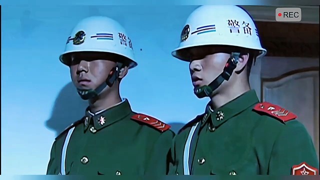 “能让纠察递烟这个含金量我就不说了”，其实对于许三多来说，刻苦的训练并不可怕，最害怕的就是自己一个人