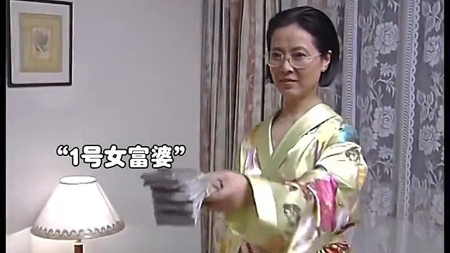 小伙同时交往三个漂亮女富婆，简直太牛了＃好剧追不停