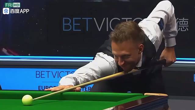 小特的暴力美学