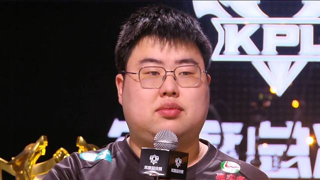 小胖进决赛后快哭了各直播间反应