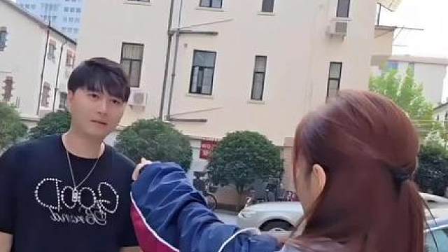 嘴硬心软加价送手机，乔妹：全世界最好的男人