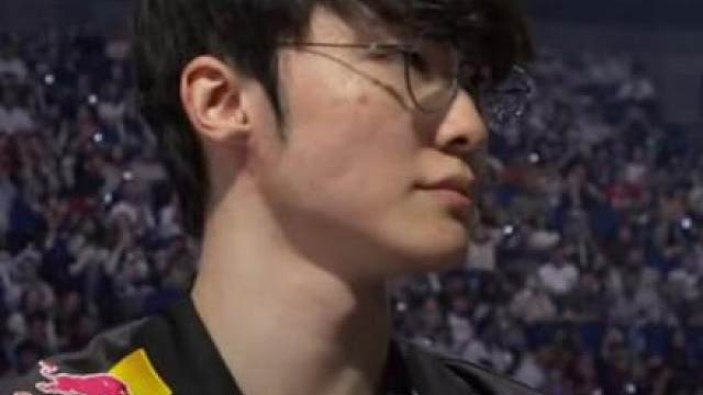 Faker采访谈冲击三连冠