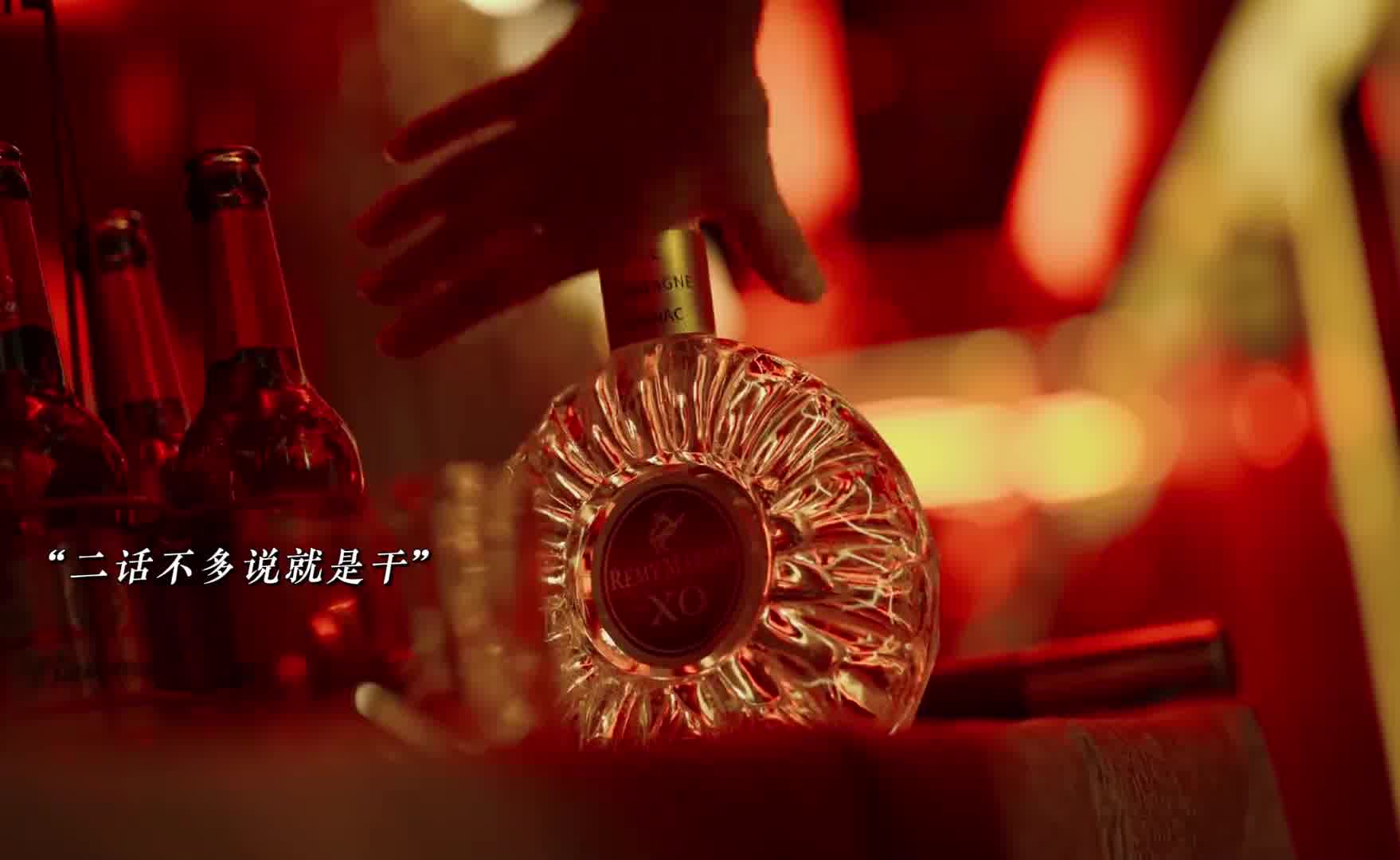 有个爱闯祸的男友是种什么体验？